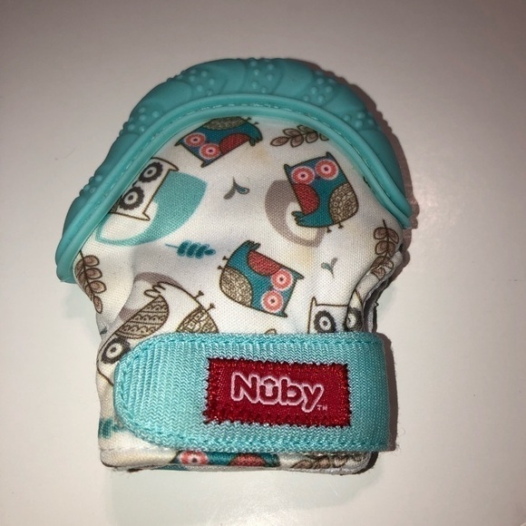 5/$10 Nuby owl teether mitten - Picture 4 of 8